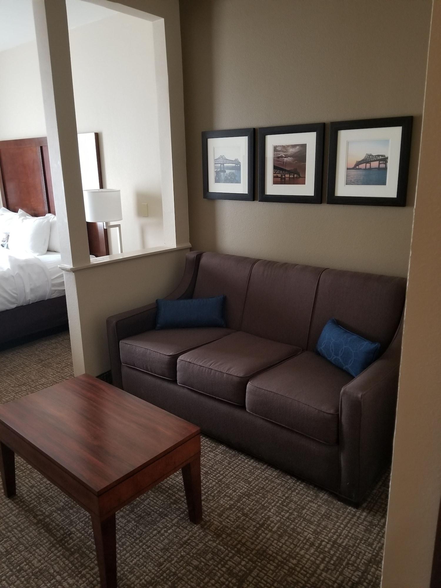 Sonesta Essential - Baton Rouge Airport Hotel Exterior foto