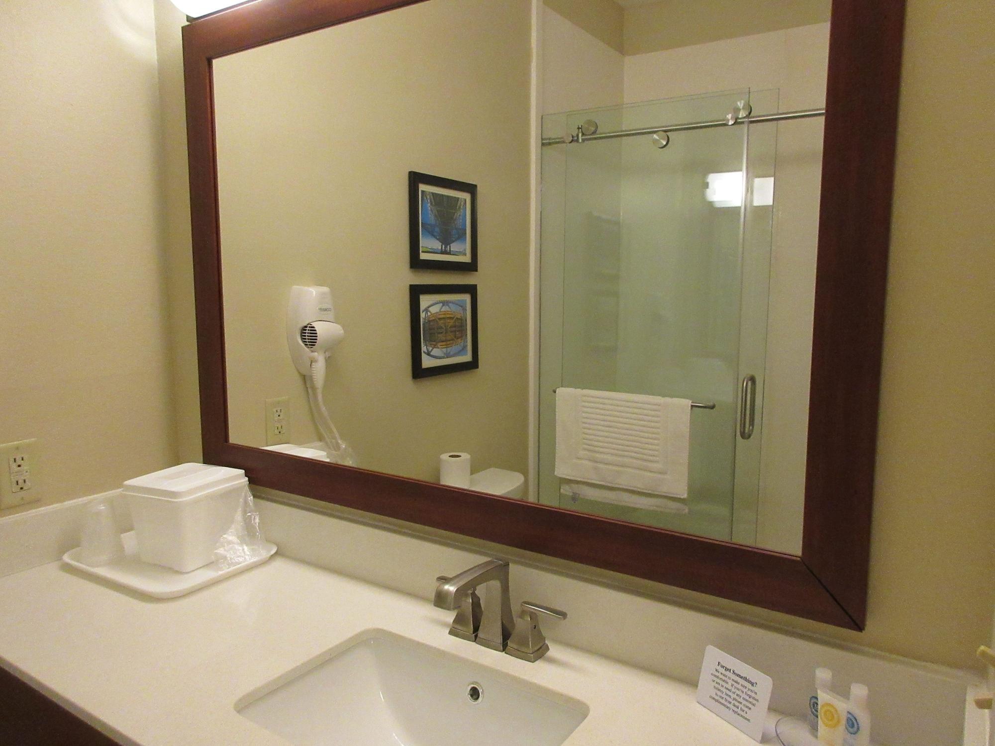 Sonesta Essential - Baton Rouge Airport Hotel Exterior foto