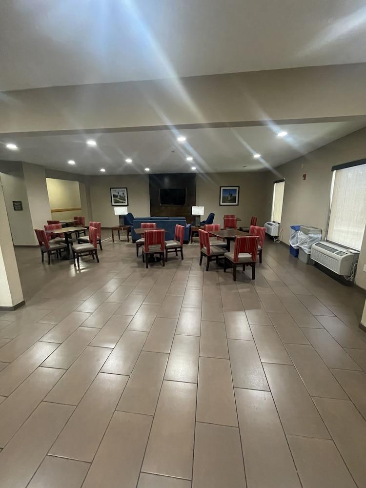 Sonesta Essential - Baton Rouge Airport Hotel Exterior foto